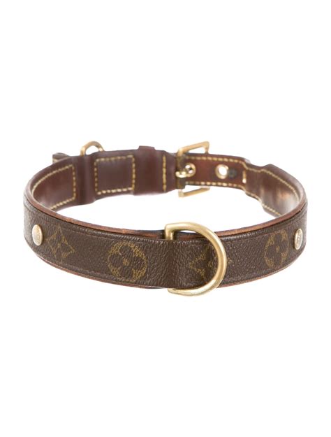 lv dog collar uk|lv dog collar price.